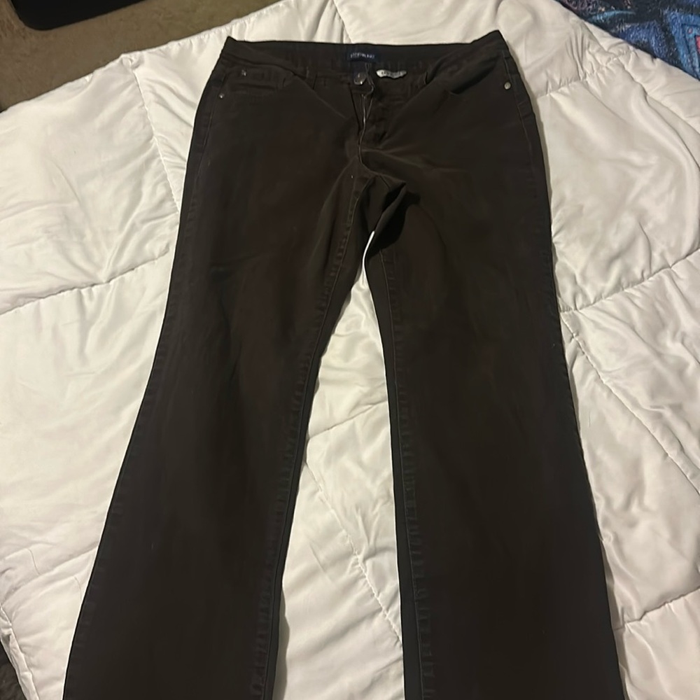 Bandolino jeans. Style-Samantha. Dark brown wash. 29in inseam. Size 12